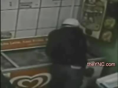 Robber talks Shit to the WRONG Guys on the Way out and is Killed by Vigilante (Man in White Cap is Killed)