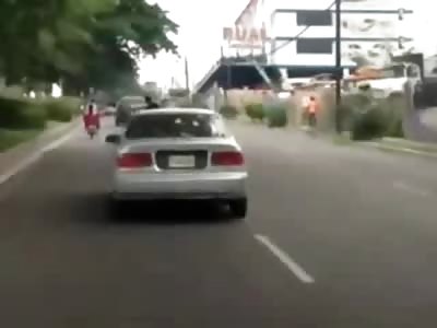 Motorcyclist Showing Off Backwards is a Complete Idiot