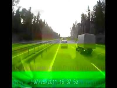 Female Biker Fatally hit on the Highway lands on Top of Car (Watch Right Side of Screen) 