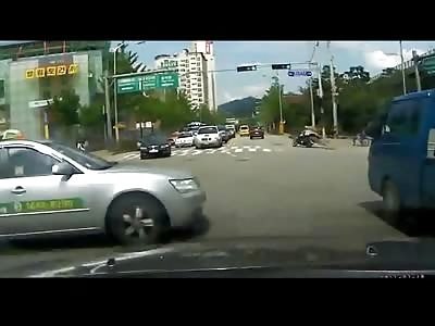 Taxi Driver in a Hurry Runs a Red Light.....Poor Passenger Pays the Price