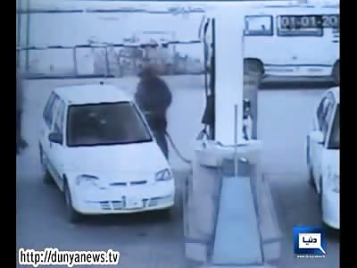 Gas Station Employee is Shot to Death by Man inside of Car