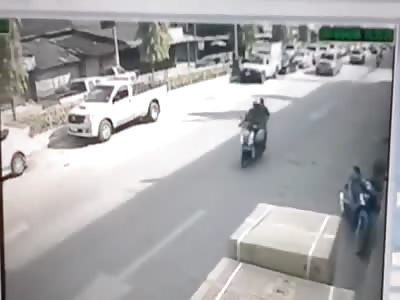 Car Bomb Explodes in Thailand 