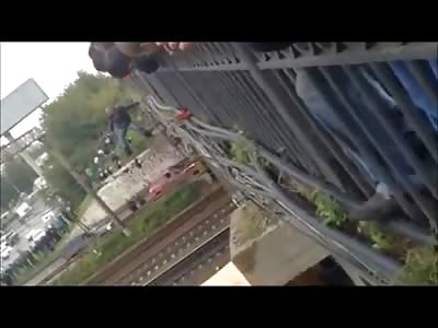 /Dude Gets Electrocuted While Being Saved from a Suicide Attempt ... Falls Anyway