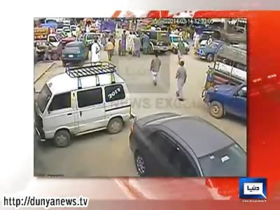  CCTV Footage Suicide Blast in Pakistan (9 dead)