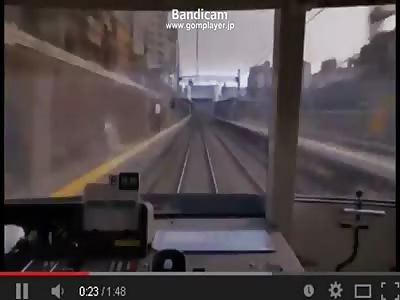 Suicide Man Hits Train in Yokohama Station, Japan