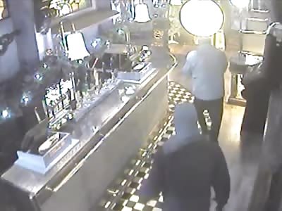  Brave Landlord Defends his Pub from  Four Masked Robbers 