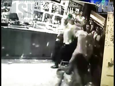 Machete Gang Ends Party in Bar (28 wounded)
