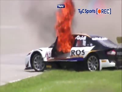 pilot is on fire on top race argentina !!!