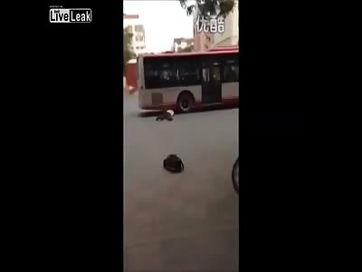 Man Commits Suicide Under Bus Wheel
