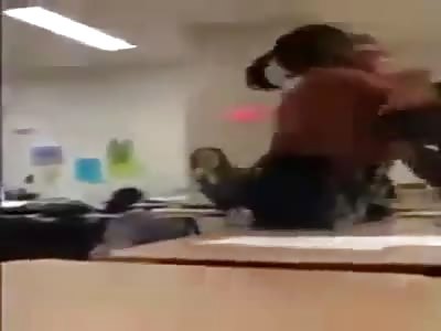 WWE Fight in Classroom..White Girl Smashes a Chair over Black Girl 