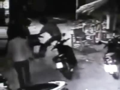 Dude is Beaten to Near Death in Ruthless Gang attack