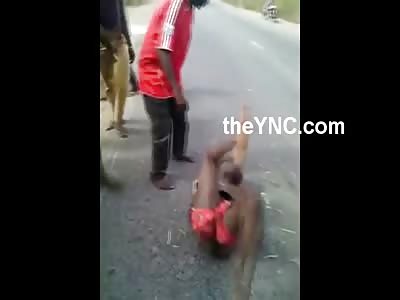 Thief Tied up and Beaten on the Road!