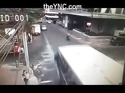 Bus Crushes Man Trying to Cross the Street