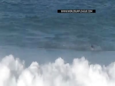Surfer Fights off Shark during competition*TODAY*