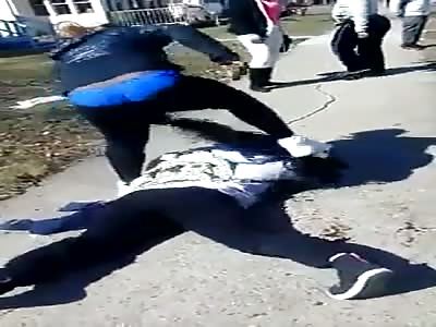 Girl bullied in the street