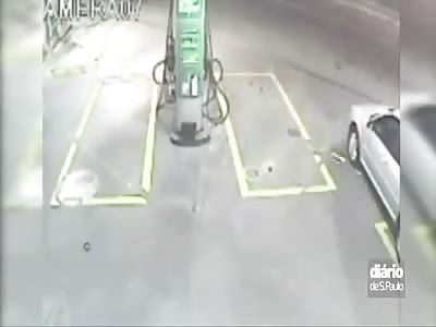 Robber Saves Homeless Guy from Explosion