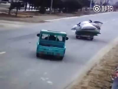 WOW: BRUTAL AND SPECTACULAR HEAD ON COLLISION