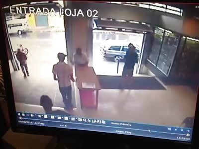 BRAZILIAN POLICE REACT TO ASSAULT