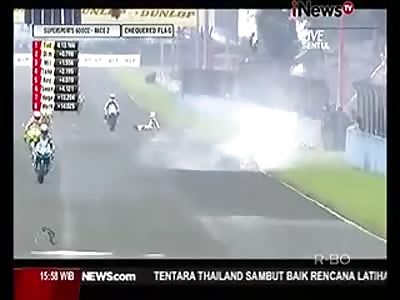 AARC 2015 600cc. indonesian rider crashed with thai rider during celebration