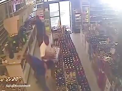 Man Kills Two People At Liquor Store Over Bill 