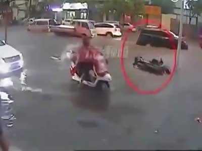  People Let Old Man Die on the Road instead of helping him  
