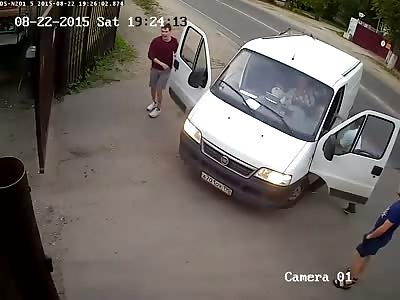 Road Rage Caught on CCTV 