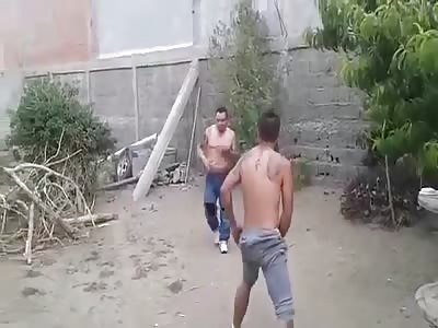 Mexican street fight ends in KO.